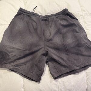 Lulu Gray Shorts Size M